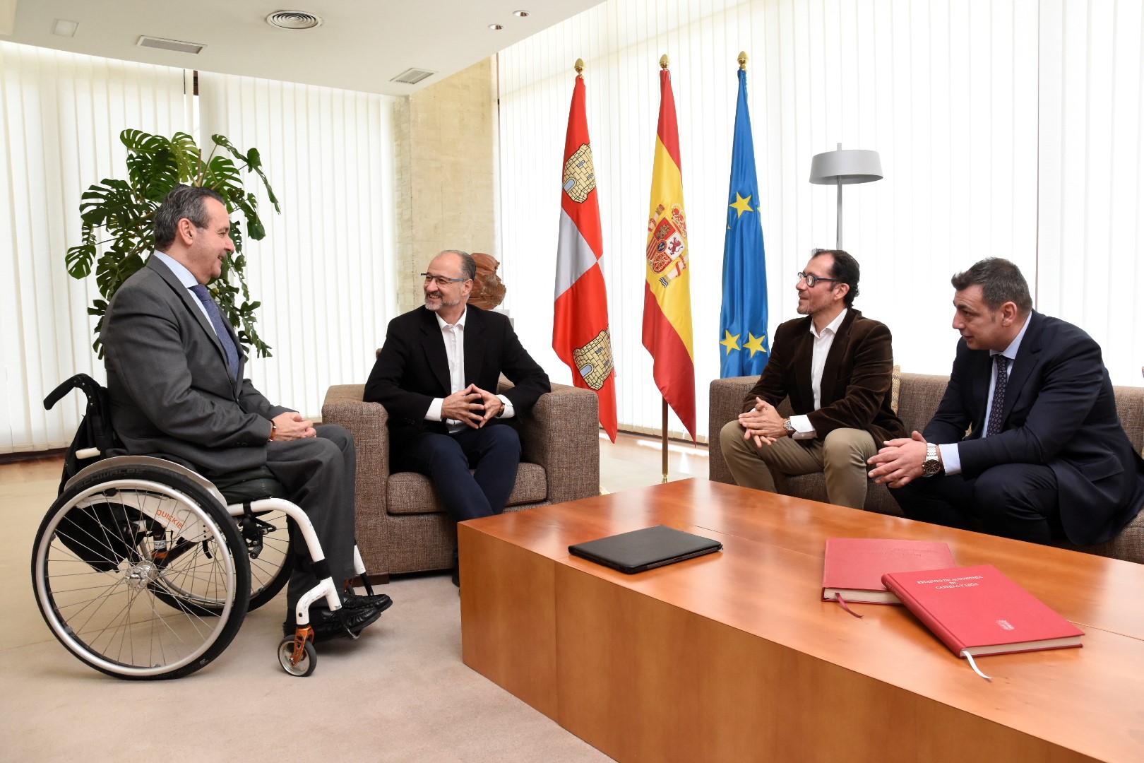 20200306 - Foto1 Reunión presidente de las Cortes con representantes de Ilunion y ONCE
